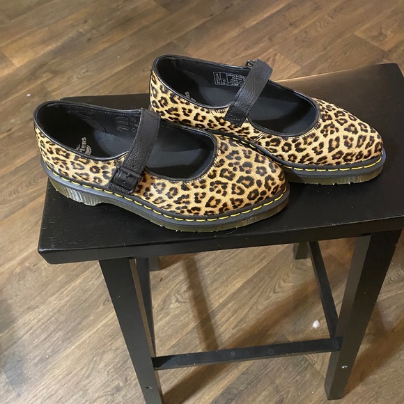 Dr. Martens Shoes - Dr Martens Elphie Size 7